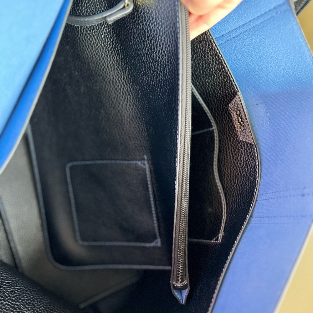 Handbag - Picture 3 of 8